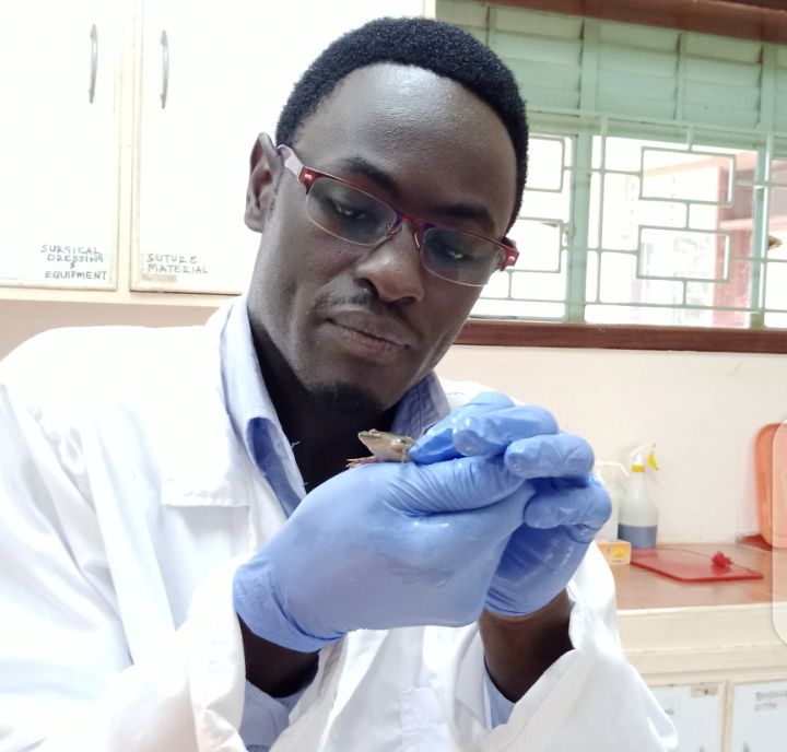 Ugandan wildlife Veterinarian Dr. Watuwa James named a 2022 Finalist